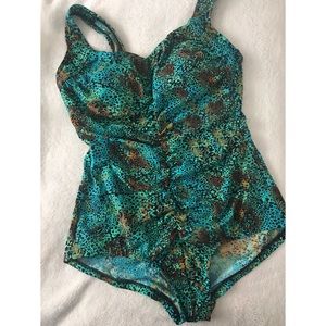Beautiful printed Bathing Suit👙 Size:18